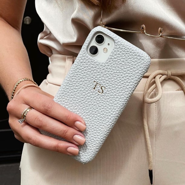 iPhone 13 (7136415580315)